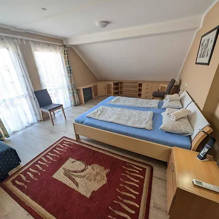 In - Balaton 35459 Сasa de vacaciones