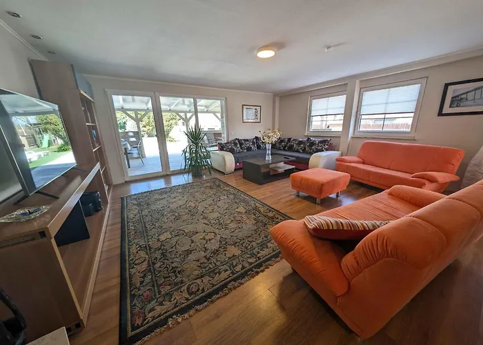 In - Balaton 35459 *